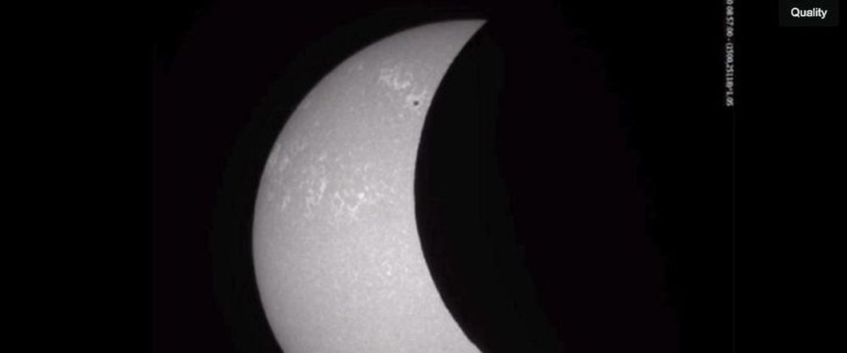 Eclipse solaire du 20 mars 2015 vue depuis le Pic du Midi.