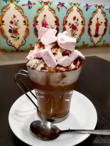 Salon de thé cosy à Toulouse – Nos 5 coups de cœur pour se réchauffer cet hiver