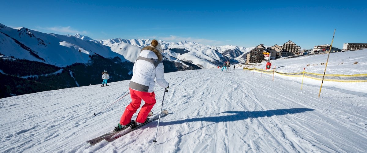 Ski dans les Pyrénées, luge XXL, igloo... les stations à moins de 2h de Toulouse pour profiter de la neige !