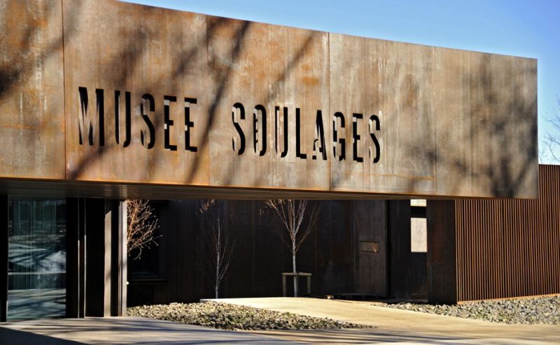Un musée, un restaurant
