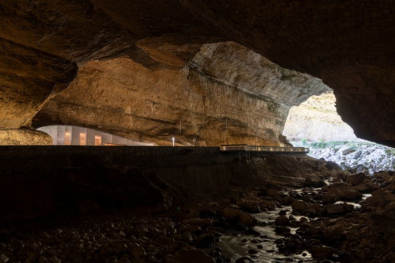 La traversée de la Grotte du Mas d'Azil