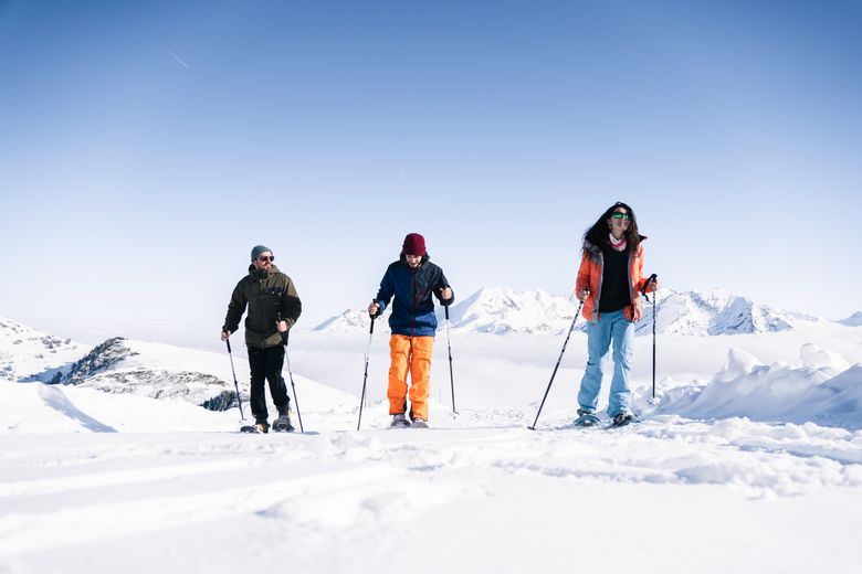 Snowshoe walks to do with friends