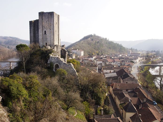 The Tower of Luzech represents the 'Occitanie at the Grand Prix du Patrimoine et du Tourisme Local