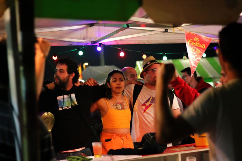 On the stage side, the programming alternates between creation and concerts.